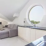 Apartmán Penthouse With Pool *