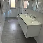 Penthouse With Pool Apartmán *