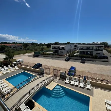 Penthouse With Pool Apartmán Funtana